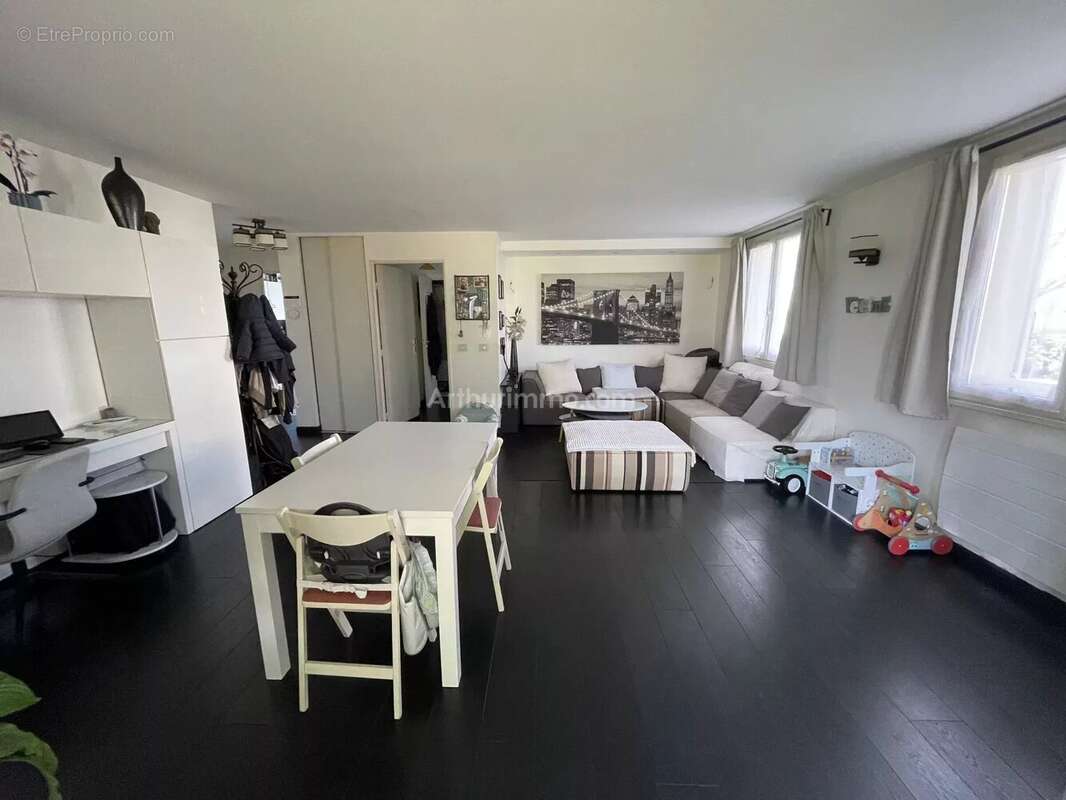 Appartement à SAINT-GERMAIN-LES-CORBEIL