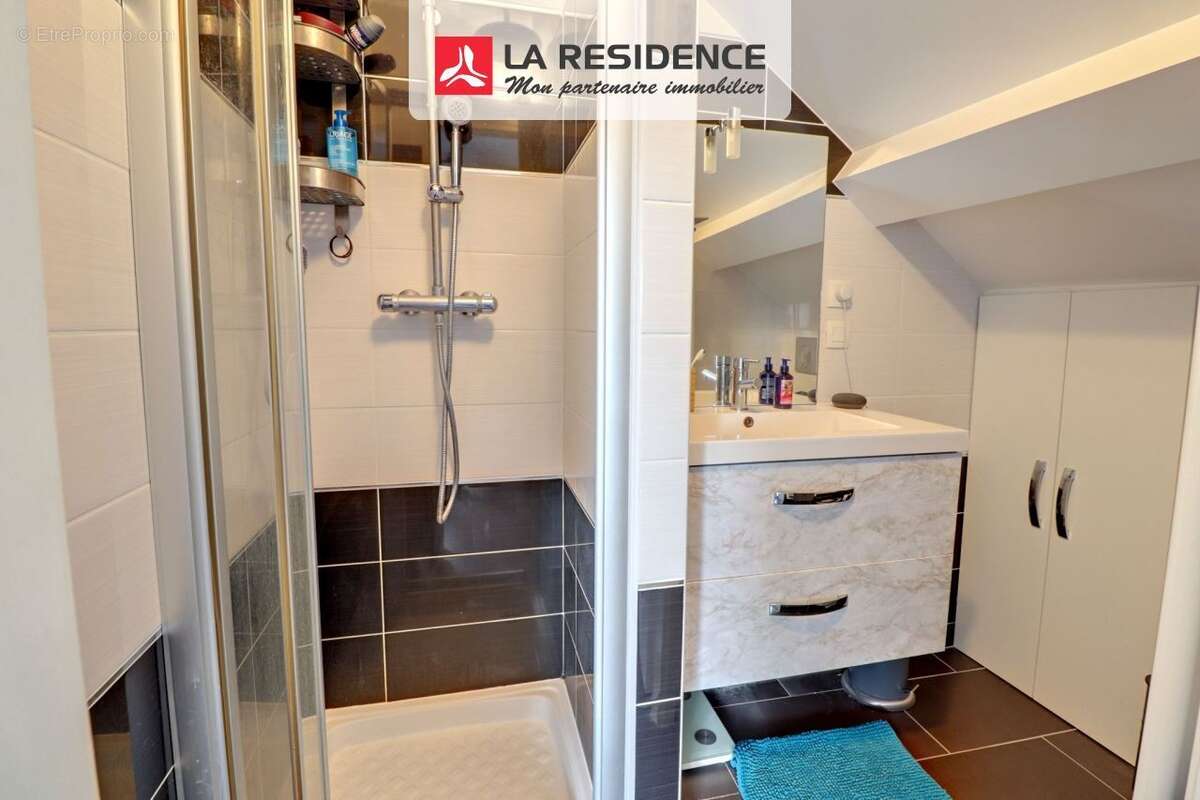 Appartement 72 m² à Maurecourt  - photo 9
