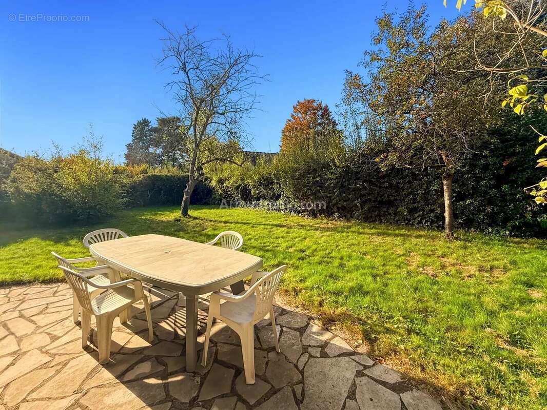 Maison à SOISY-SUR-SEINE