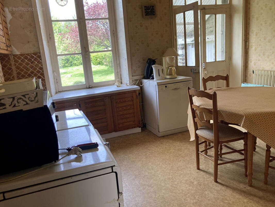 Maison à SAINT-PIERRE-DU-REGARD