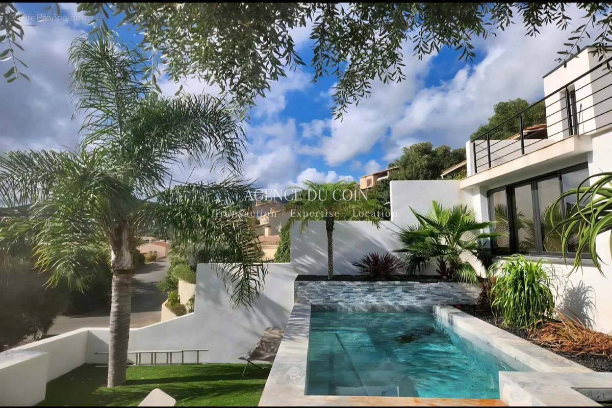 Maison à LE LAVANDOU