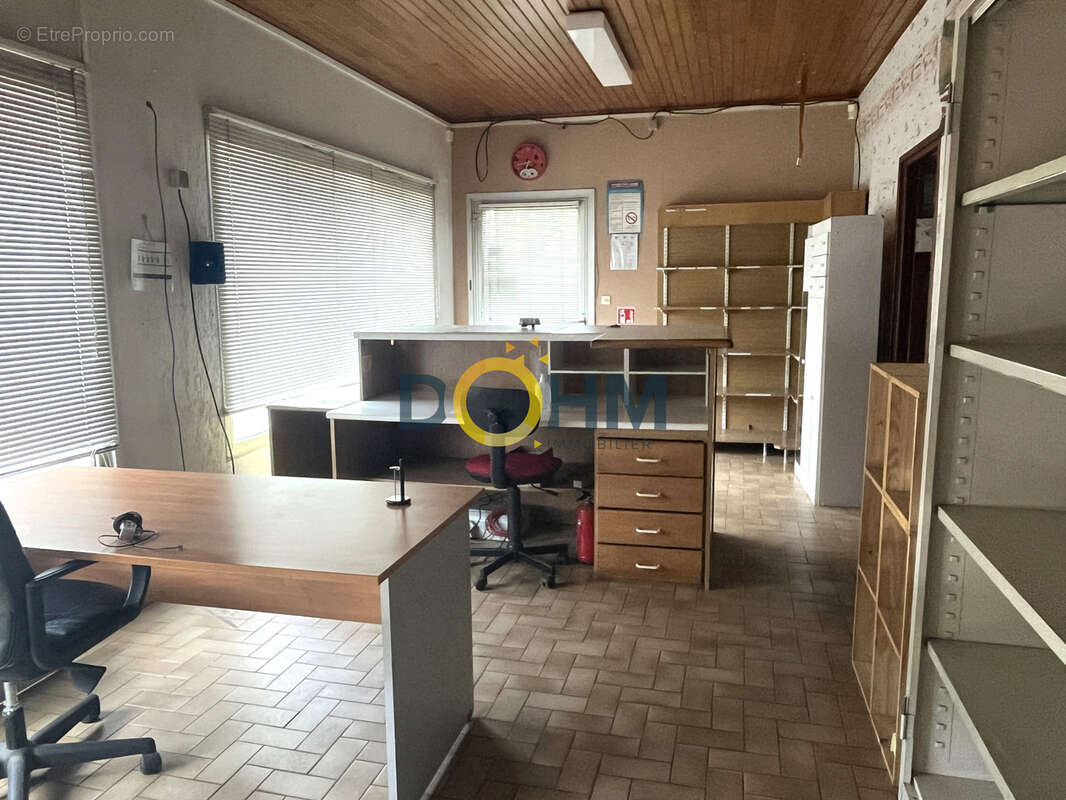 Commerce à USSON-EN-FOREZ