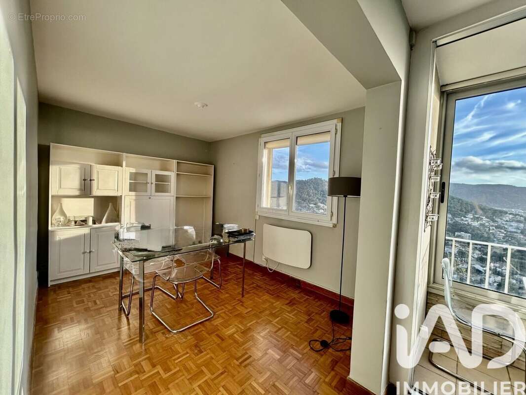 Photo 7 - Appartement à MARSEILLE-9E