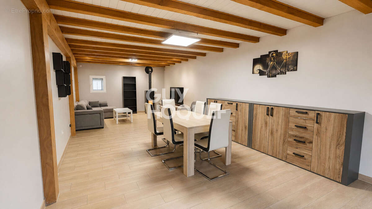 Maison 5 pièces 155 m2 à LEVAL - photo 2