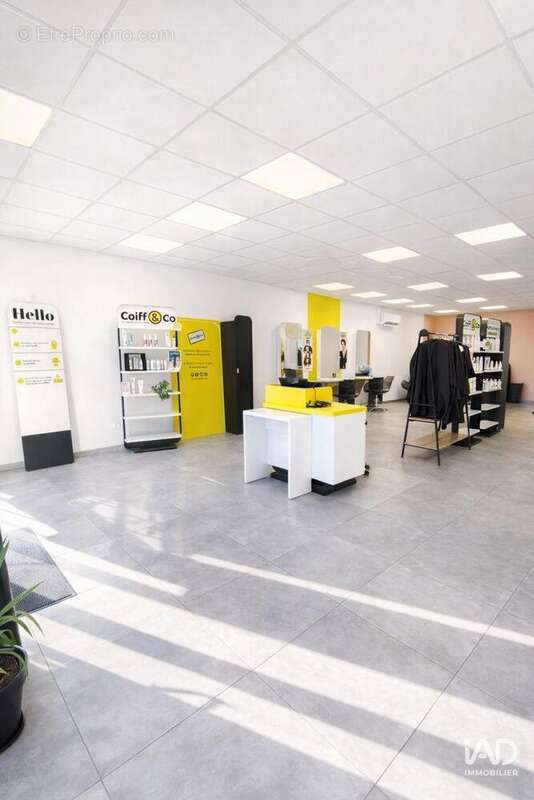 Photo 7 - Commerce à VALDAHON