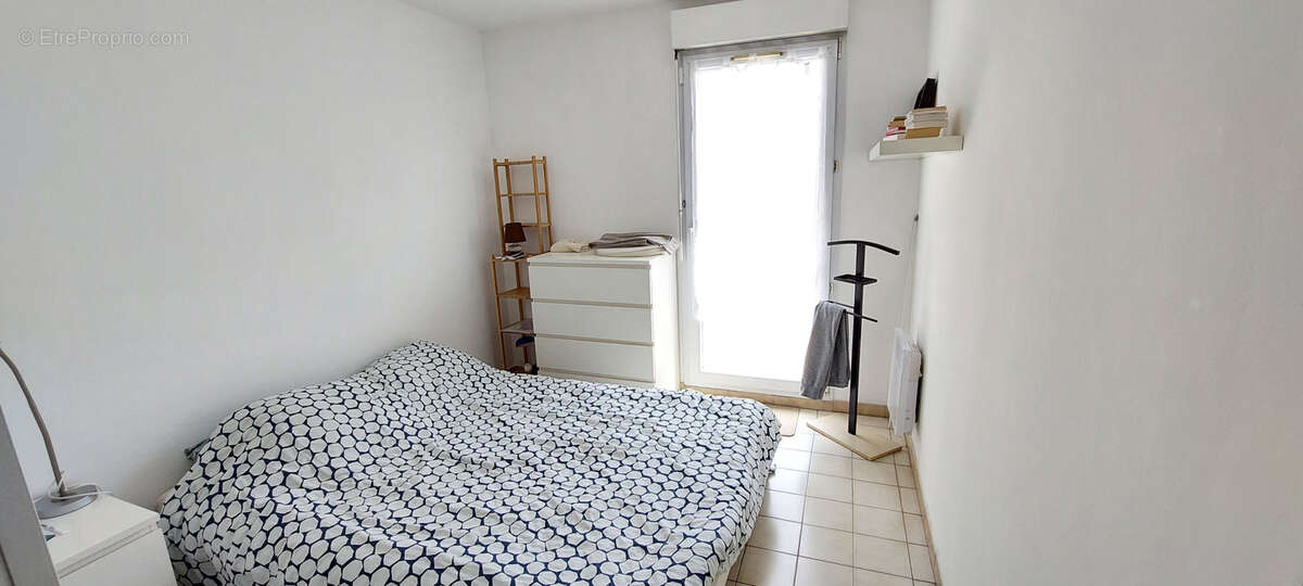 Appartement à MARSEILLE-5E