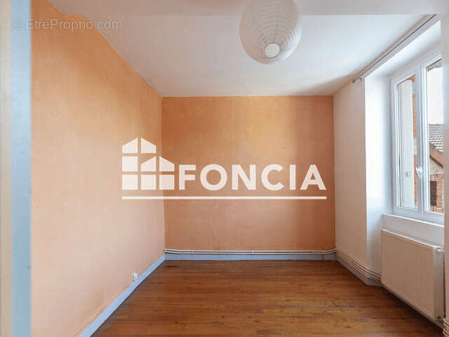 Maison à BERNAC-DEBAT