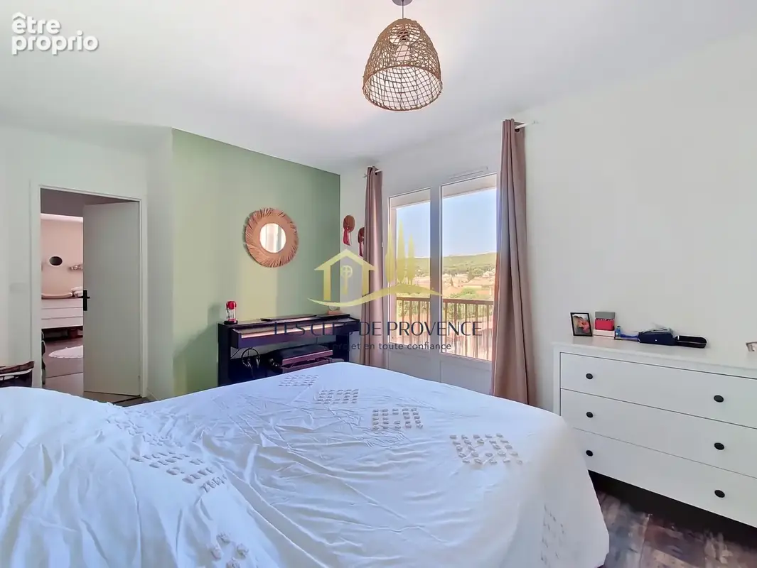 Appartement T3/4 avec balcon terrasse dans le centre de Rognac - photo 5