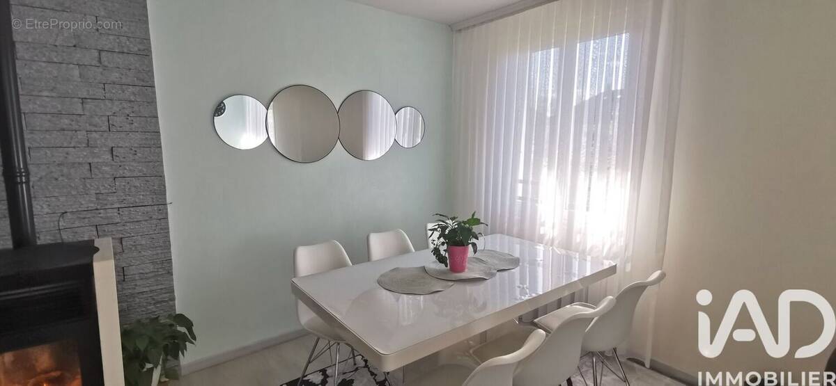 Photo 1 - Maison à TERRASSON-LAVILLEDIEU