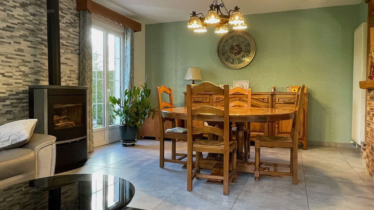 Maison à LE FIDELAIRE