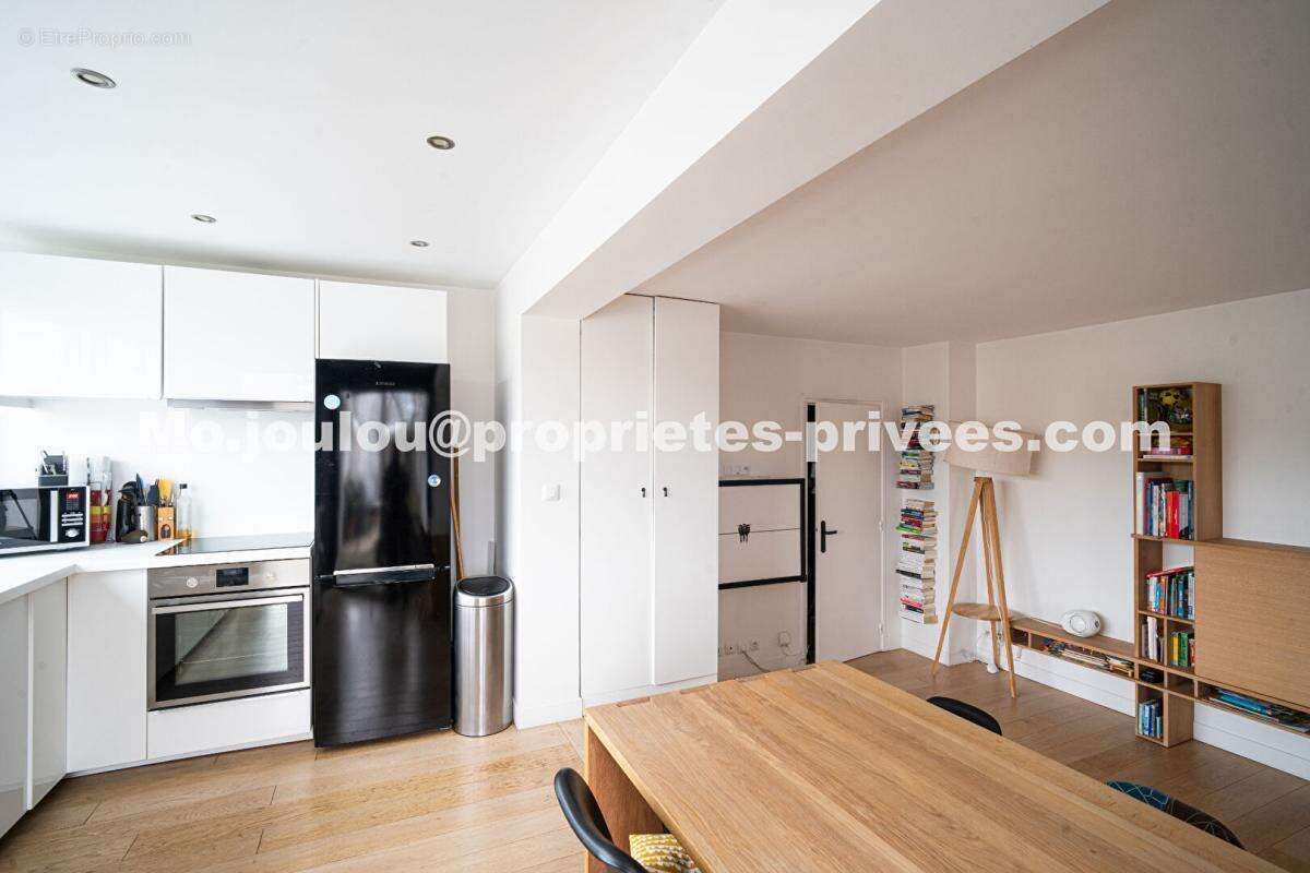 Appartement à PARIS-17E