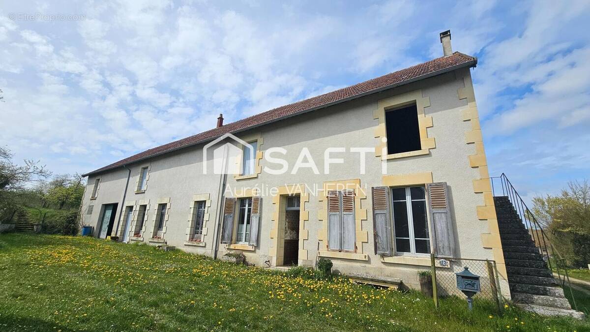 Photo 1 - Maison à COSNE-COURS-SUR-LOIRE