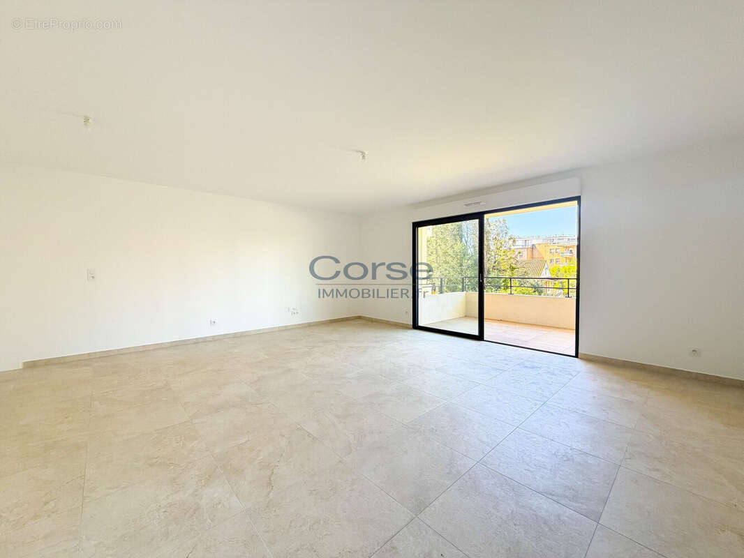 Appartement 73 m² à Ajaccio  - photo 3