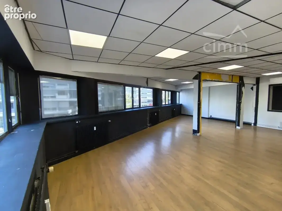 Local professionnel - bureaux – 122.60 m² – angers centre - photo 4