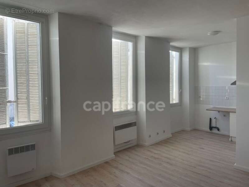 MARSEILLE 7eme ARRT Quartier Saint Lambert Appartement à vendre 2 pièces, 2eme étage SUD - photo 2
