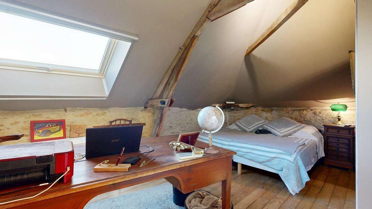 Maisontresbellevue3chambresunbureaupiscineetdepend - Maison à BESSE