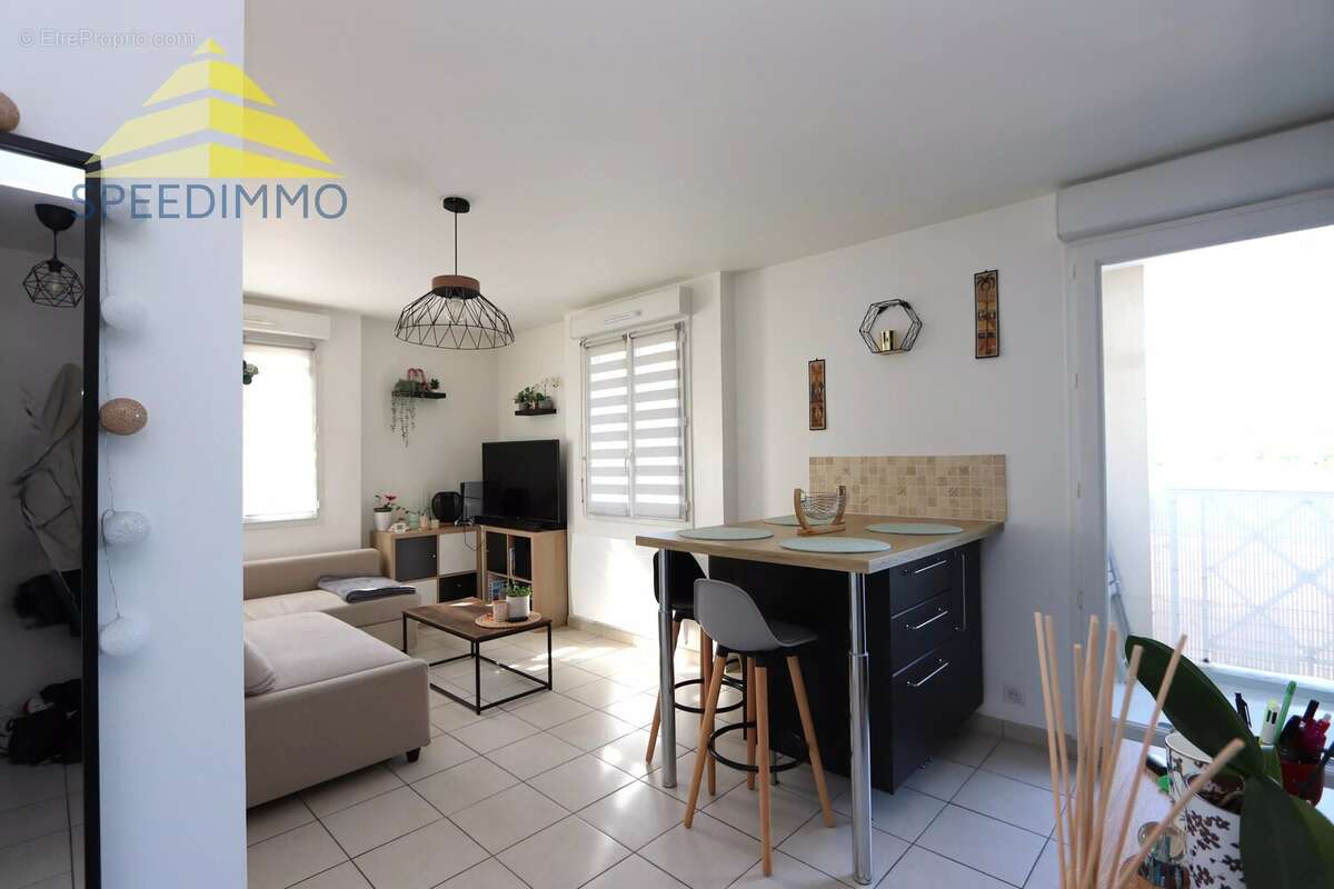 Appartement à BRIE-COMTE-ROBERT