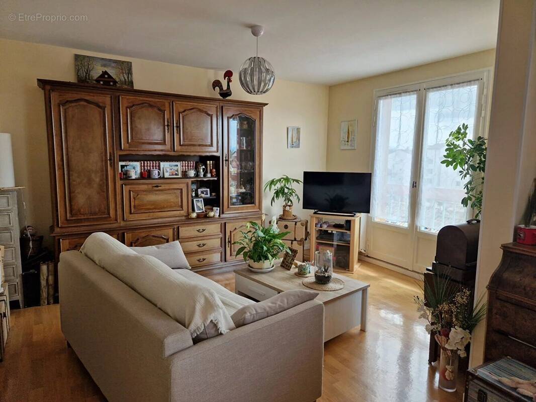Appartement à BOURG-DE-PEAGE