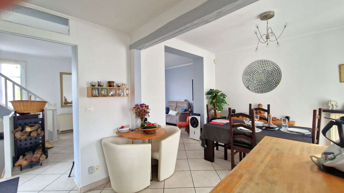 Maison à MORANGIS