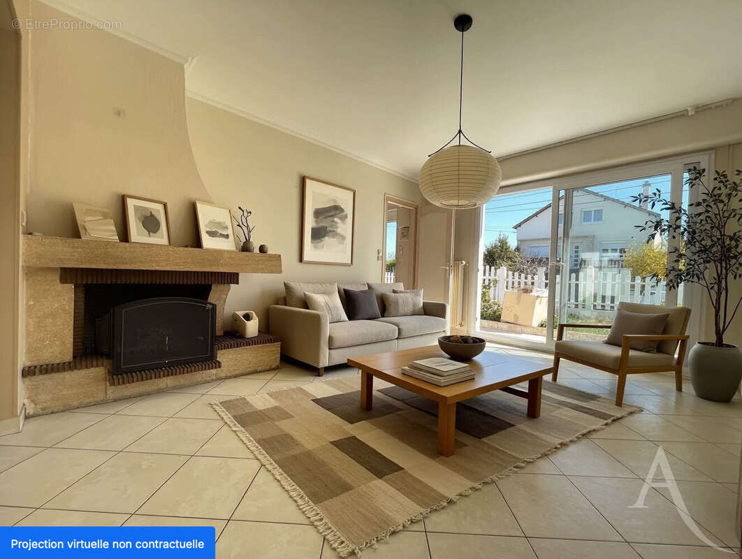 Maison à LES MUREAUX