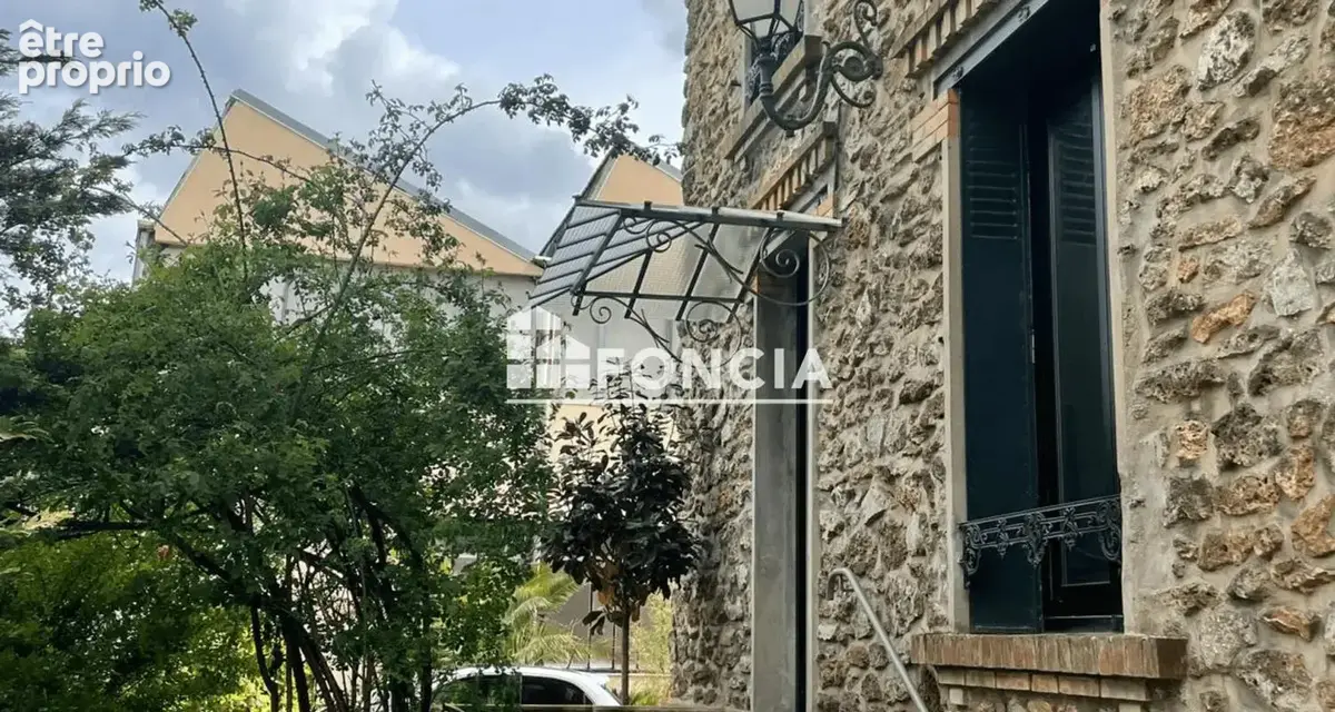 Maison de caractère à fort potentiel - photo 14