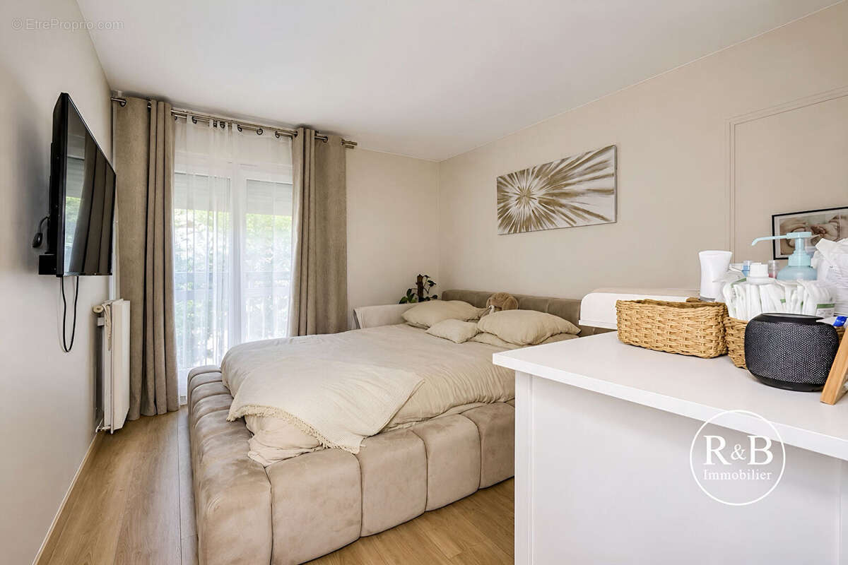 Appartement Les Clayes Sous Bois 4 pièce(s) 74 m2 - photo 9