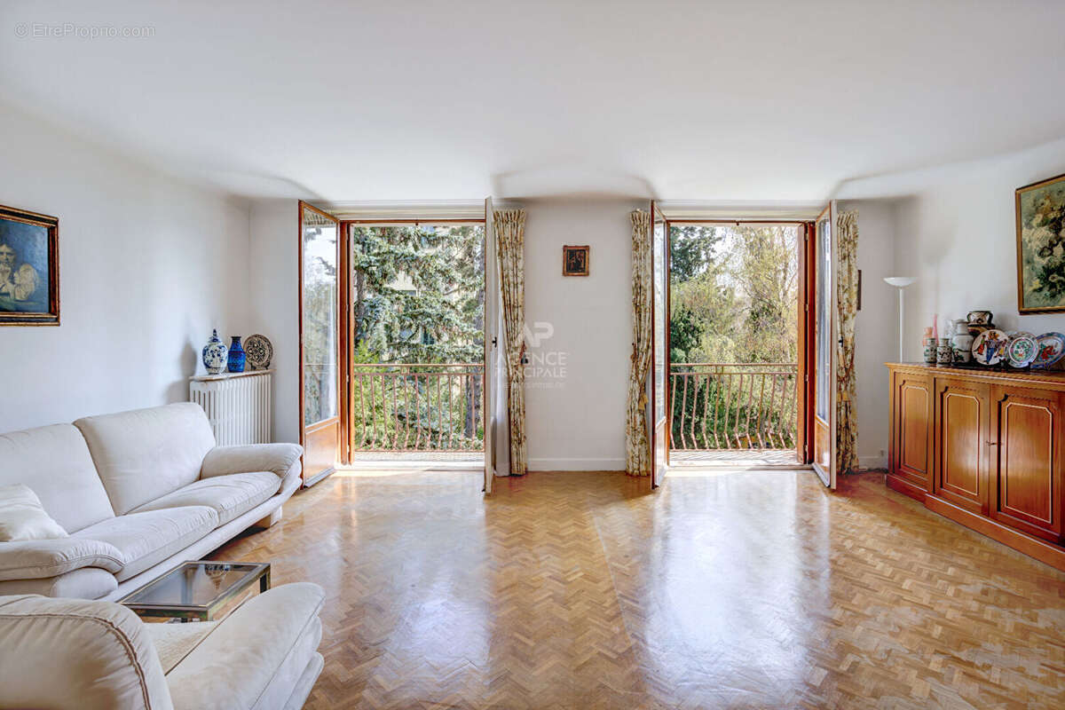 Appartement à CHAVILLE