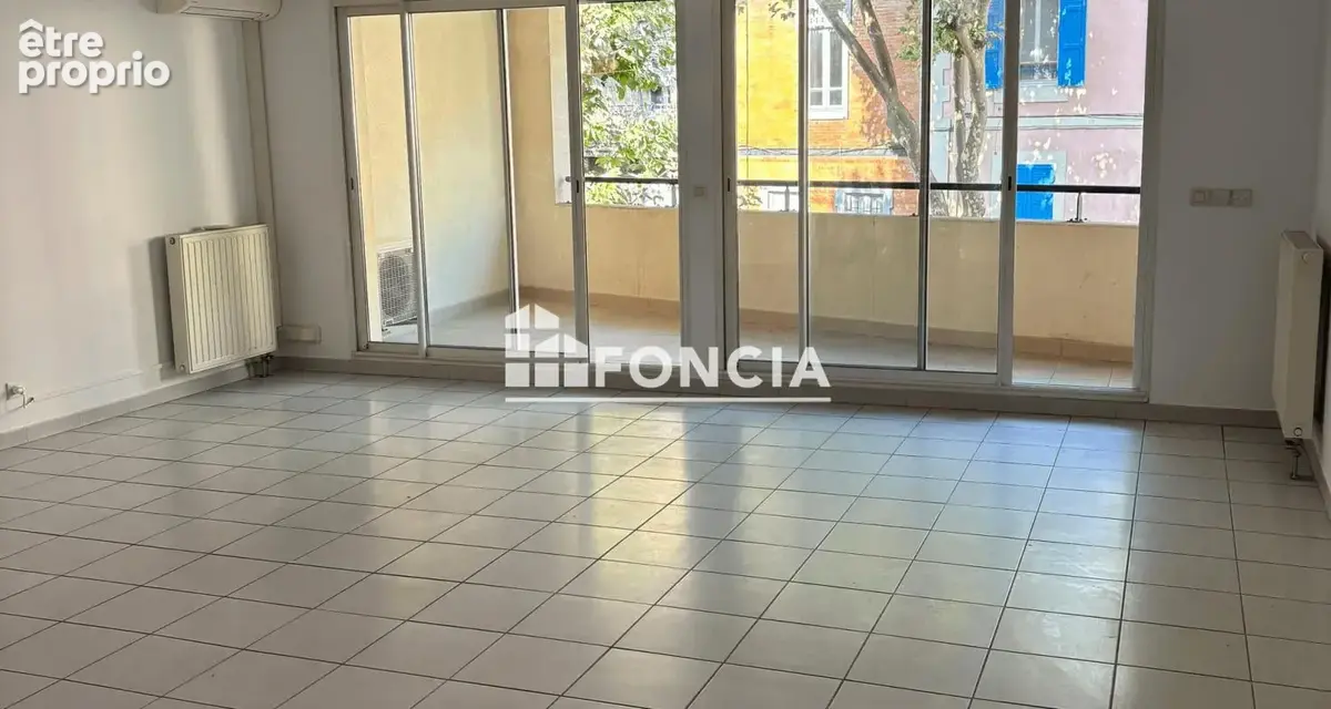 Alès Centre-Ville - Beau T3 de 80 m² avec terrasse dans résidence de standing - photo 3