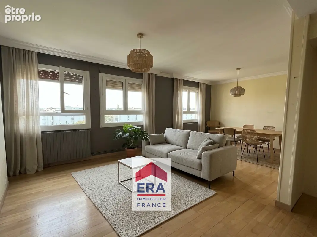 Appartement à SARTROUVILLE