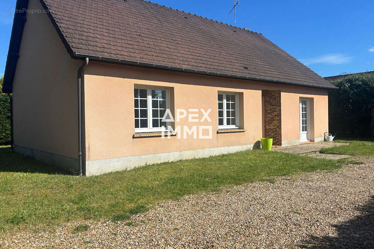 Maison à SAINT-DENIS-EN-VAL