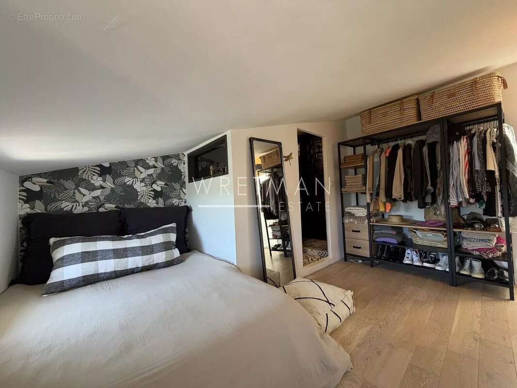 Appartement à CLAVIERS