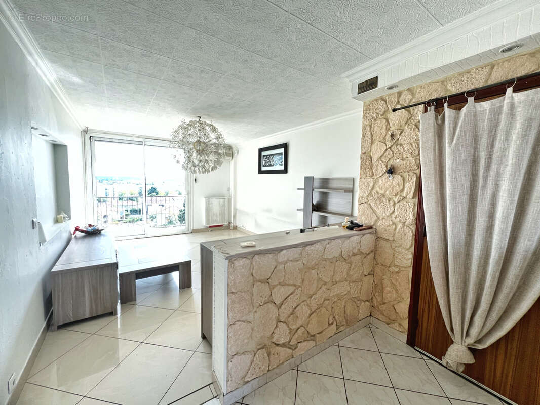 Appartement à SAINT-PRIEST