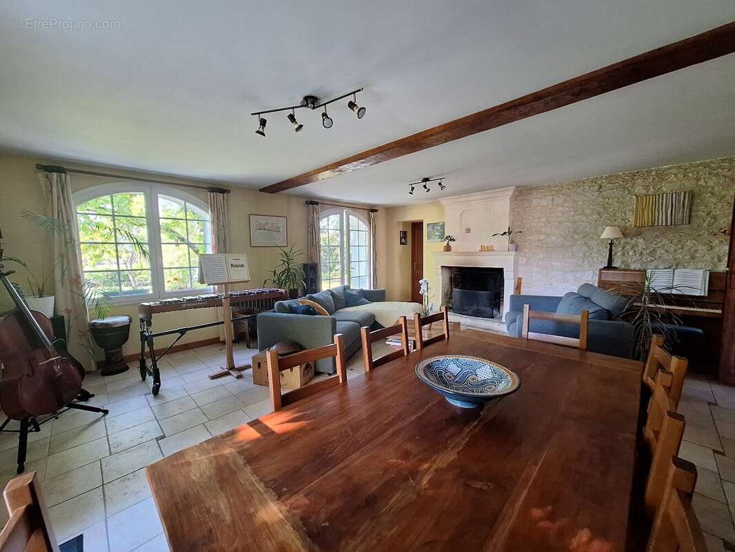 Maison à CHATEAUBERNARD