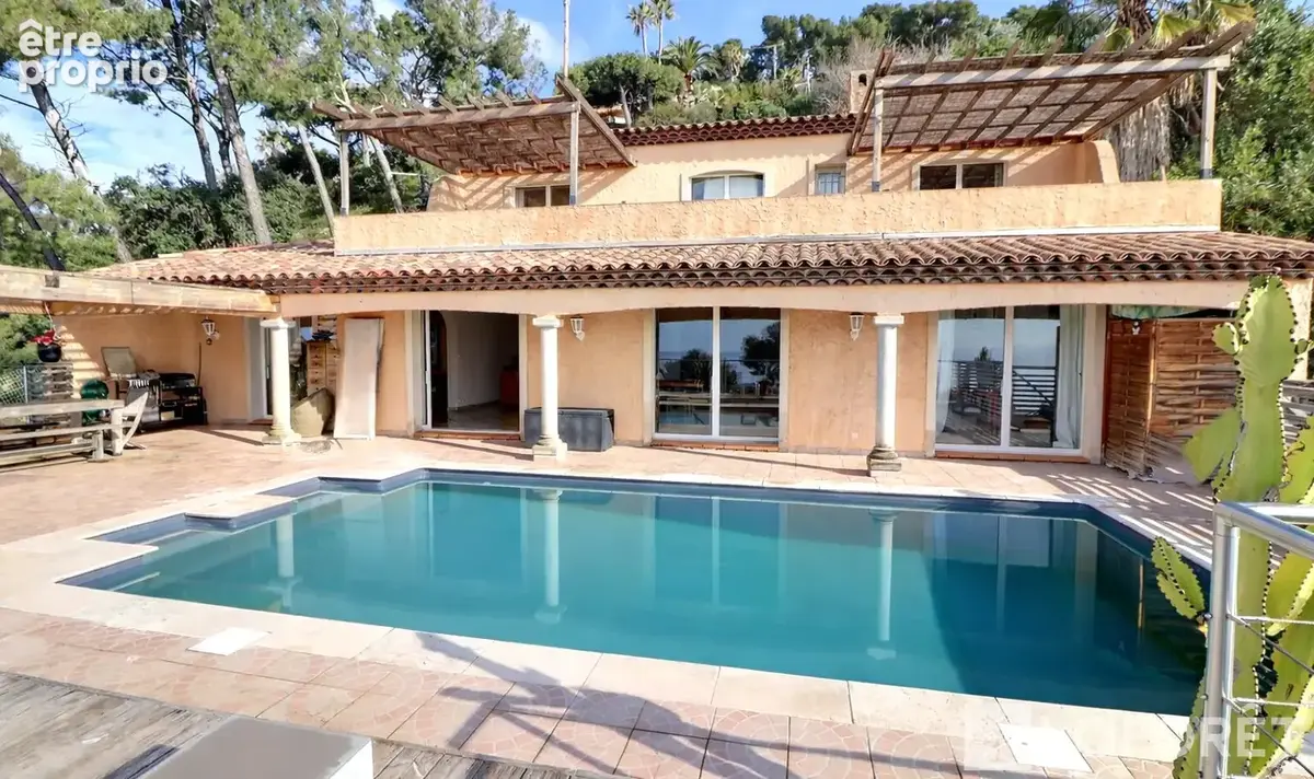 Carqueiranne Maison 200 m2-Vue Mer exceptionnelle panoramique - photo 10