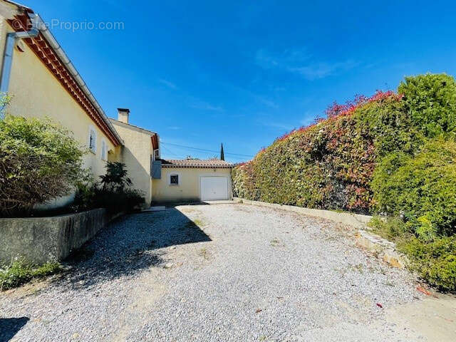 Maison à BOISSET-ET-GAUJAC