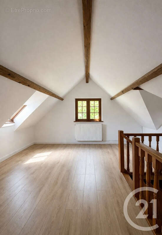 Maison à CHERISY