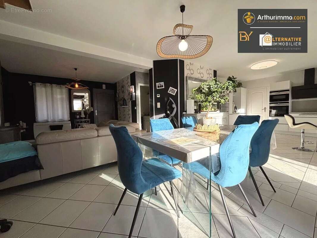 Maison à CHATILLON-EN-VENDELAIS