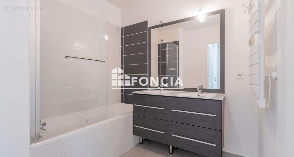 Appartement à MARSEILLE-9E