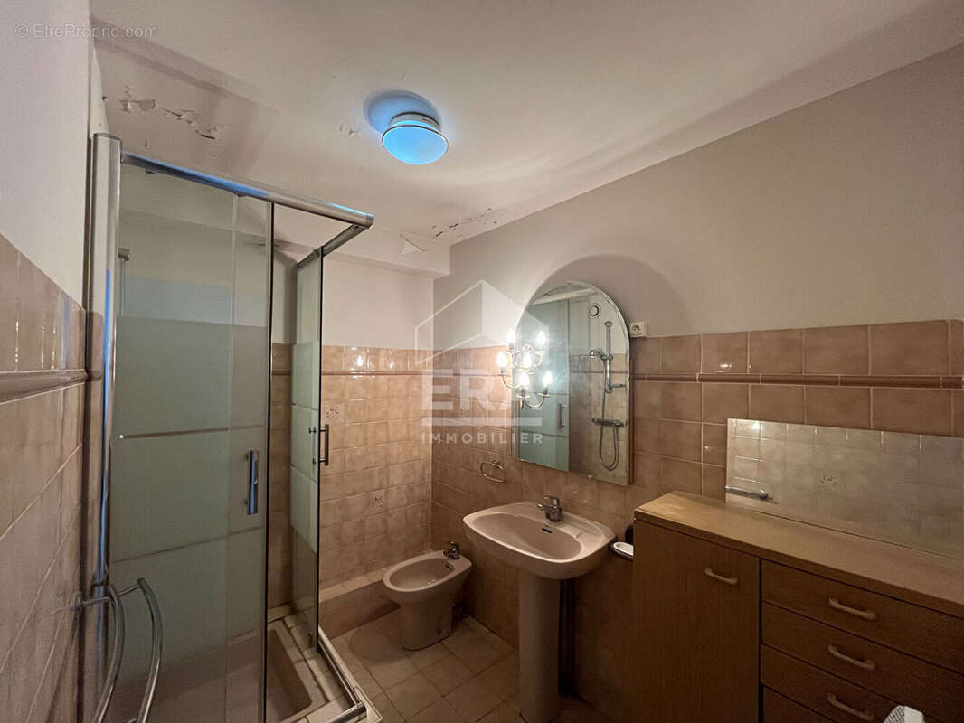 Appartement 77m² à martigues - photo 9