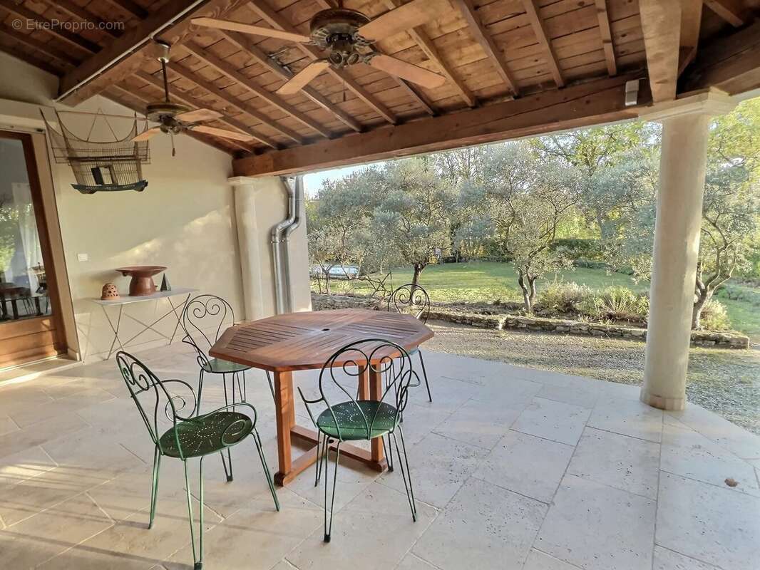 Maison à ROUSSILLON