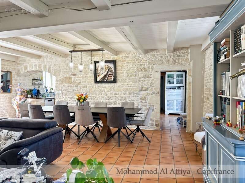 Magnifique propriété familiale avec gîte, studio et piscine à quelques minutes de La Rochelle (17) - photo 5
