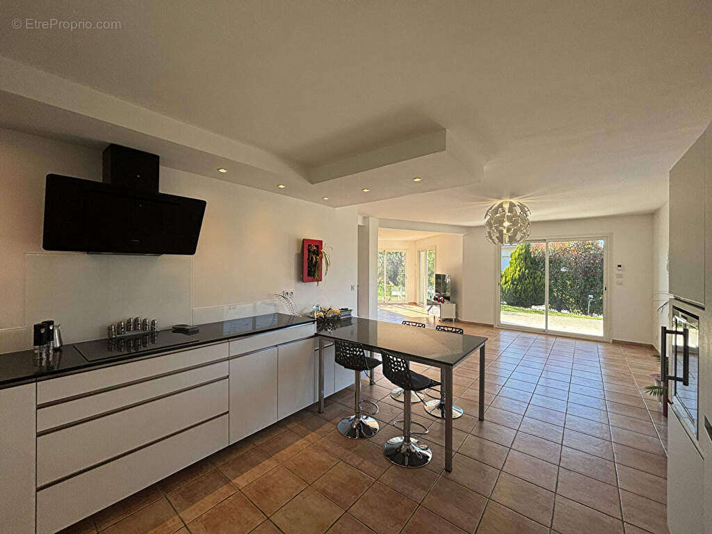 Maison Viviers Du Lac 4 pièce(s) 120 m2 - photo 4