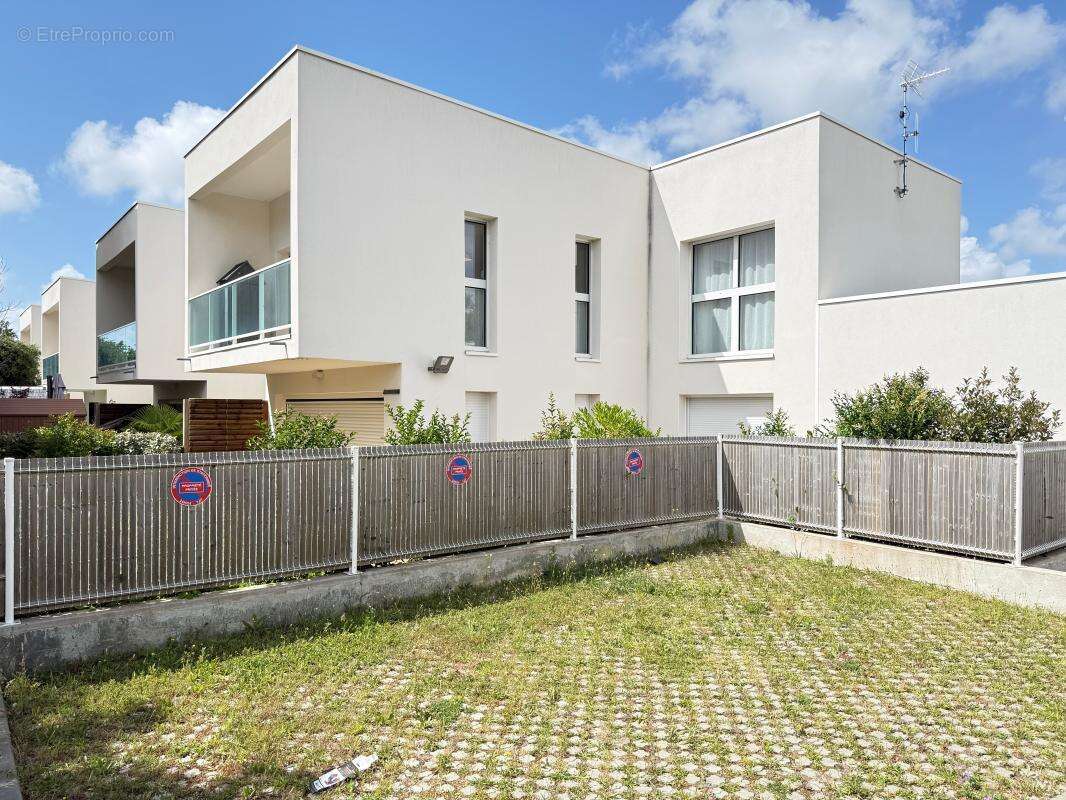Superbe APPARTEMENT récent à 200 m Plage du Platin - photo 22