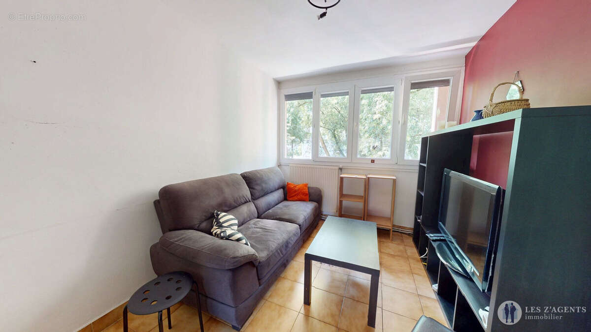 Appartement T5 avec balcon et cellier ? Emplacement recherché à Saint-Martin-d'Hères - photo 3