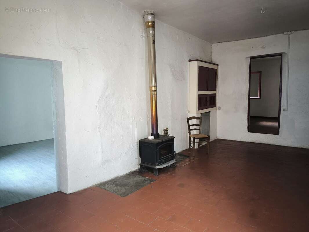 Maison à SAINT-JEAN-DE-SERRES