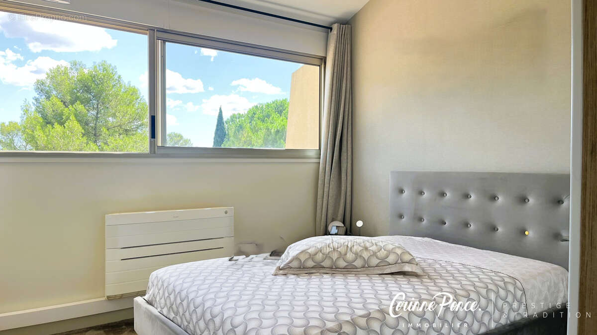 Nimes centre quartier residentiel cigale superbe appartement p5 terrasses cave parking prive dans residence av - photo 12