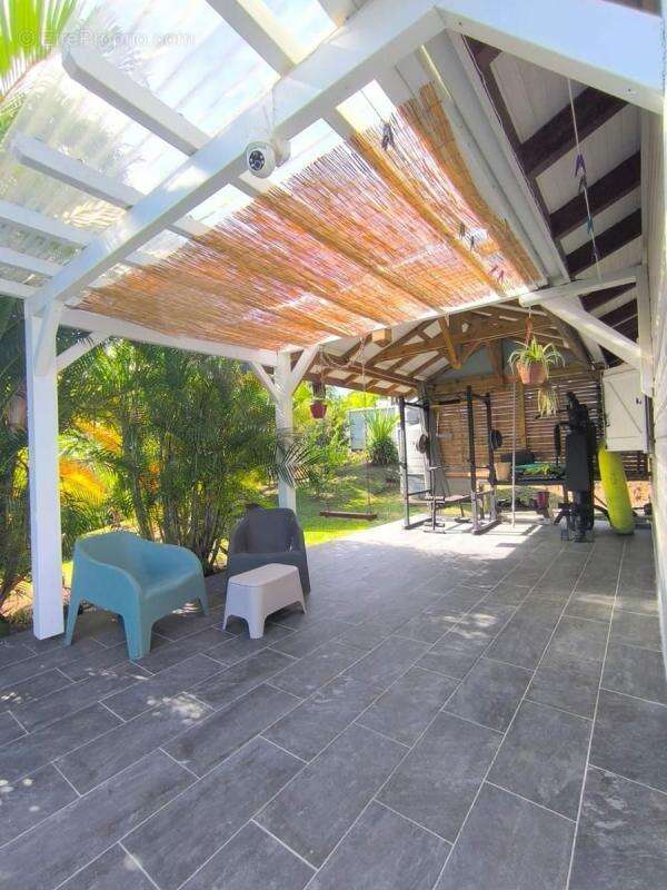 Maison à LES TROIS-ILETS