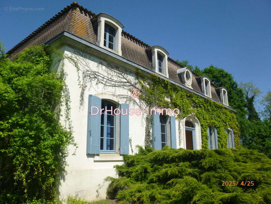 Maison à FAUGUEROLLES