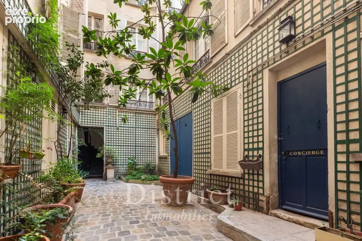 Marché Saint-Germain-des-Prés /  2 pièces 29 m² en parfait état! - photo 8