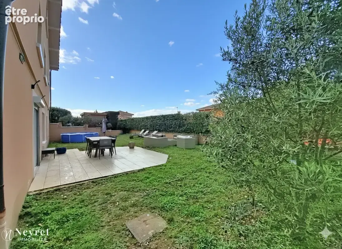 Maison familiale soignée de 257,61 m2 utiles - photo 22